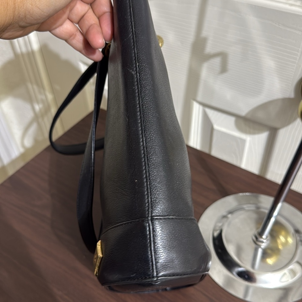 MCM Shouder Bag in leather - Picture 5 of 10